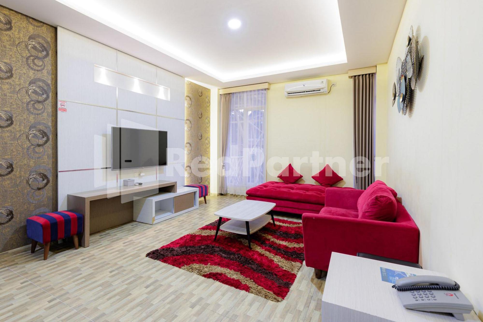 De Malang Sweet Homestay Syariah Mitra Reddoorz Exteriör bild